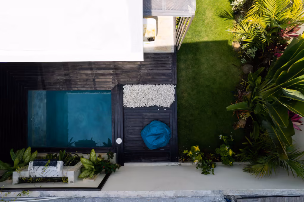 Villa 1 bed for sale in Kuta - pool