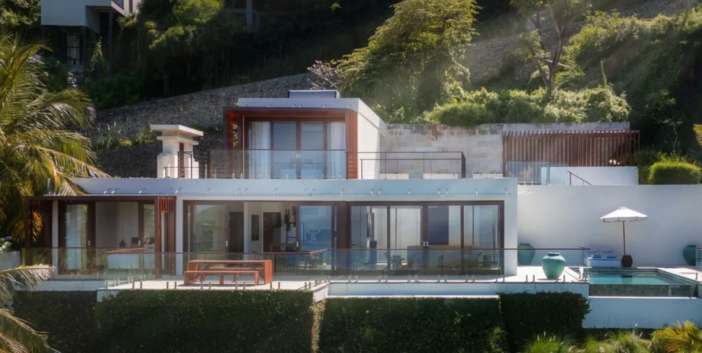 3 Bedroom Luxury Villa for Sale in Selong Belanak