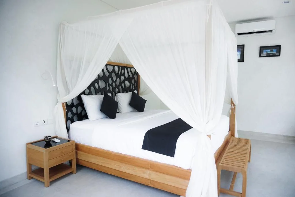 Spacious Villa for Sale in Selong Belanak, South Lombok